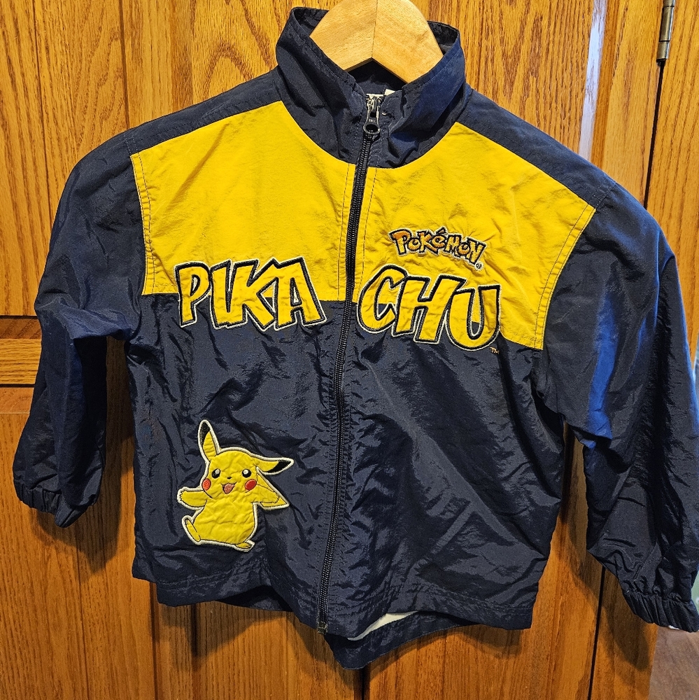 Vintage Picachu Pokémon licensed windbreaker jacket like new size 4